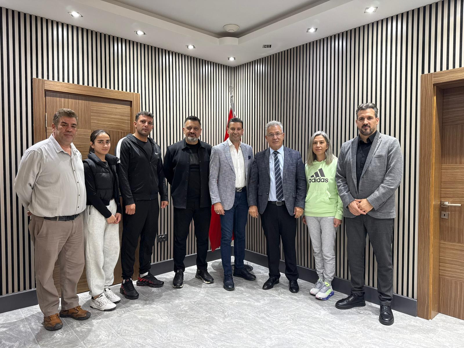 Başkan Suat Hekimoğlu, EGO Spor Kulübü Heyeti ile Bir Araya Geldi