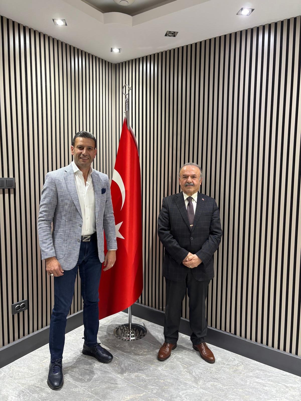 Başkan Hekimoğlu, Çankaya Belediyesi Belde A.Ş. Yönetimini Makamında Kabul Etti